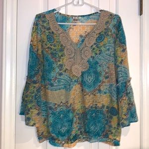 Spense BoHo top V-neck with flared sleeves lace trim size S/P